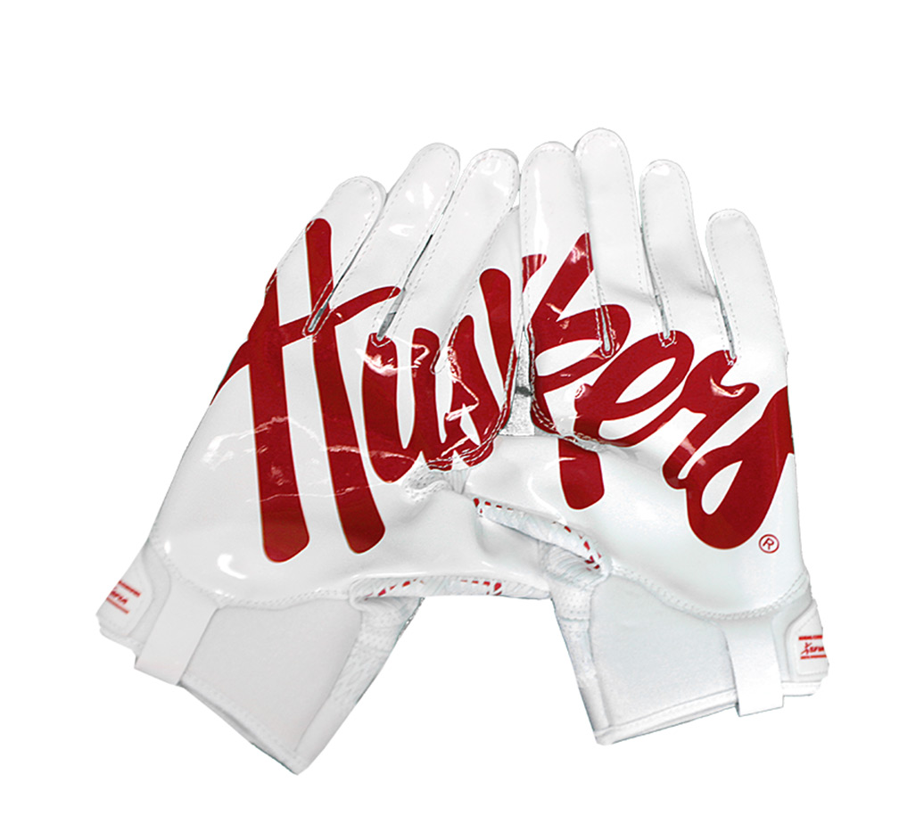 Football hotsell gloves 2019